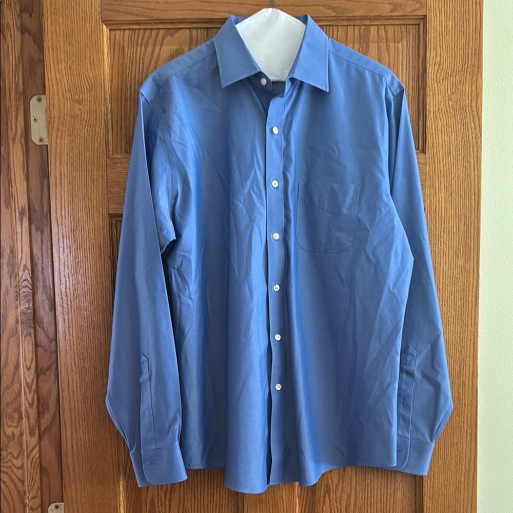 Brooks Brothers Blue Dress Shirt Classic Collar Long Sleeves